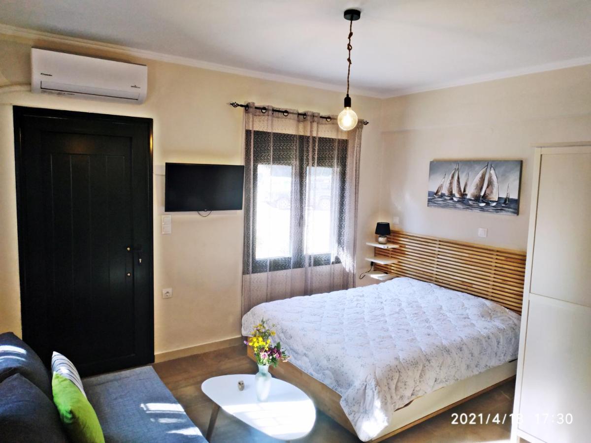 Old Harbour Apartments By Corfuescapes Gaios Ngoại thất bức ảnh