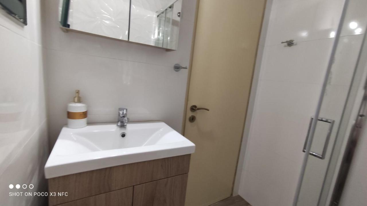 Old Harbour Apartments By Corfuescapes Gaios Ngoại thất bức ảnh
